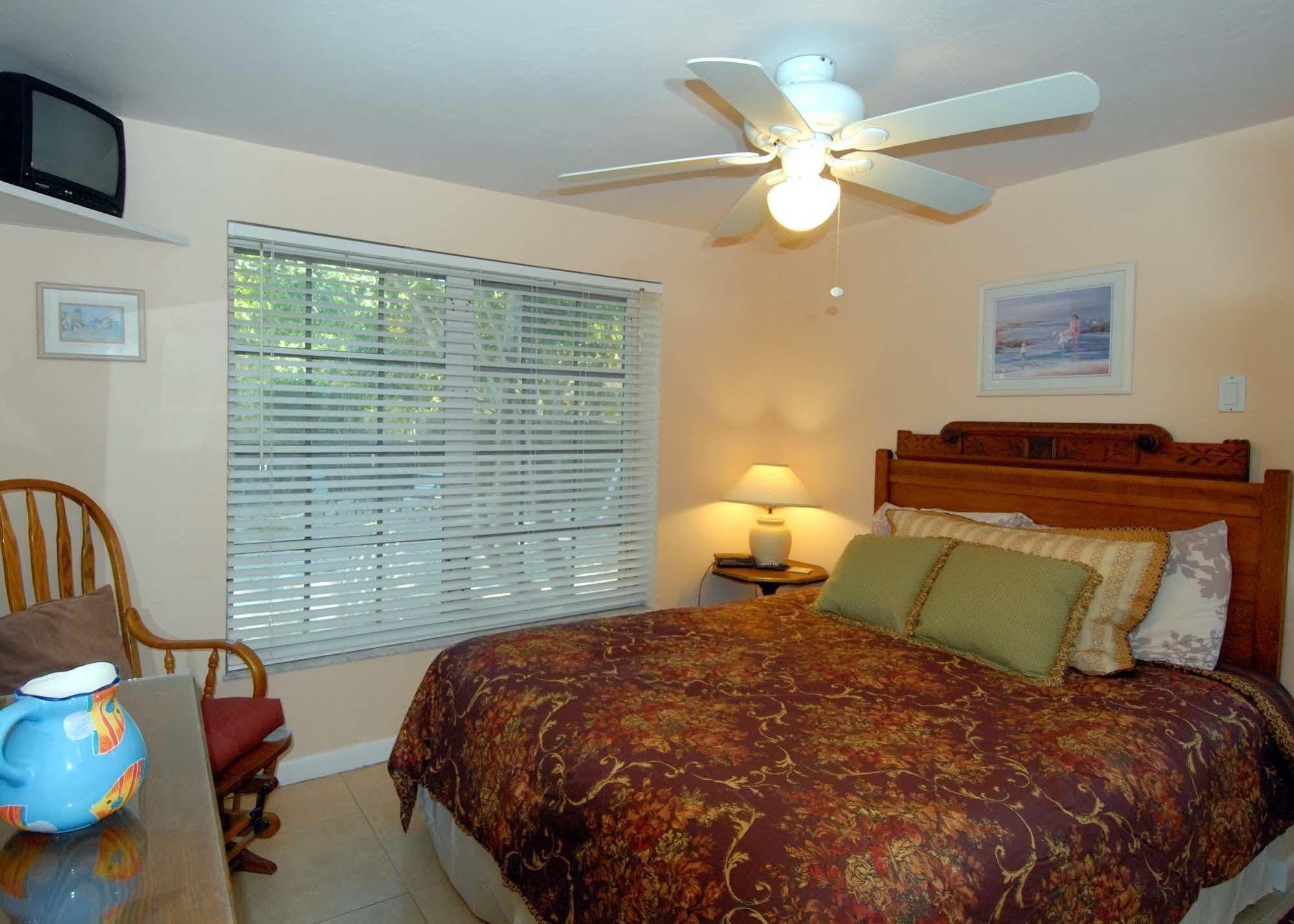 סאניבל Seahorse Cottages - Adults Only מראה חיצוני תמונה