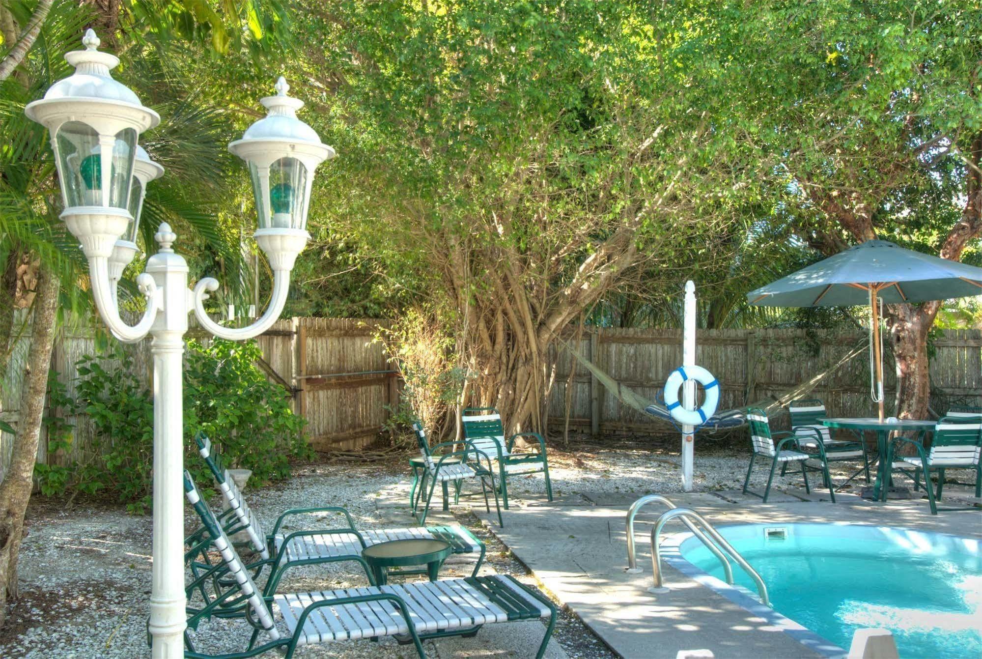 סאניבל Seahorse Cottages - Adults Only מראה חיצוני תמונה
