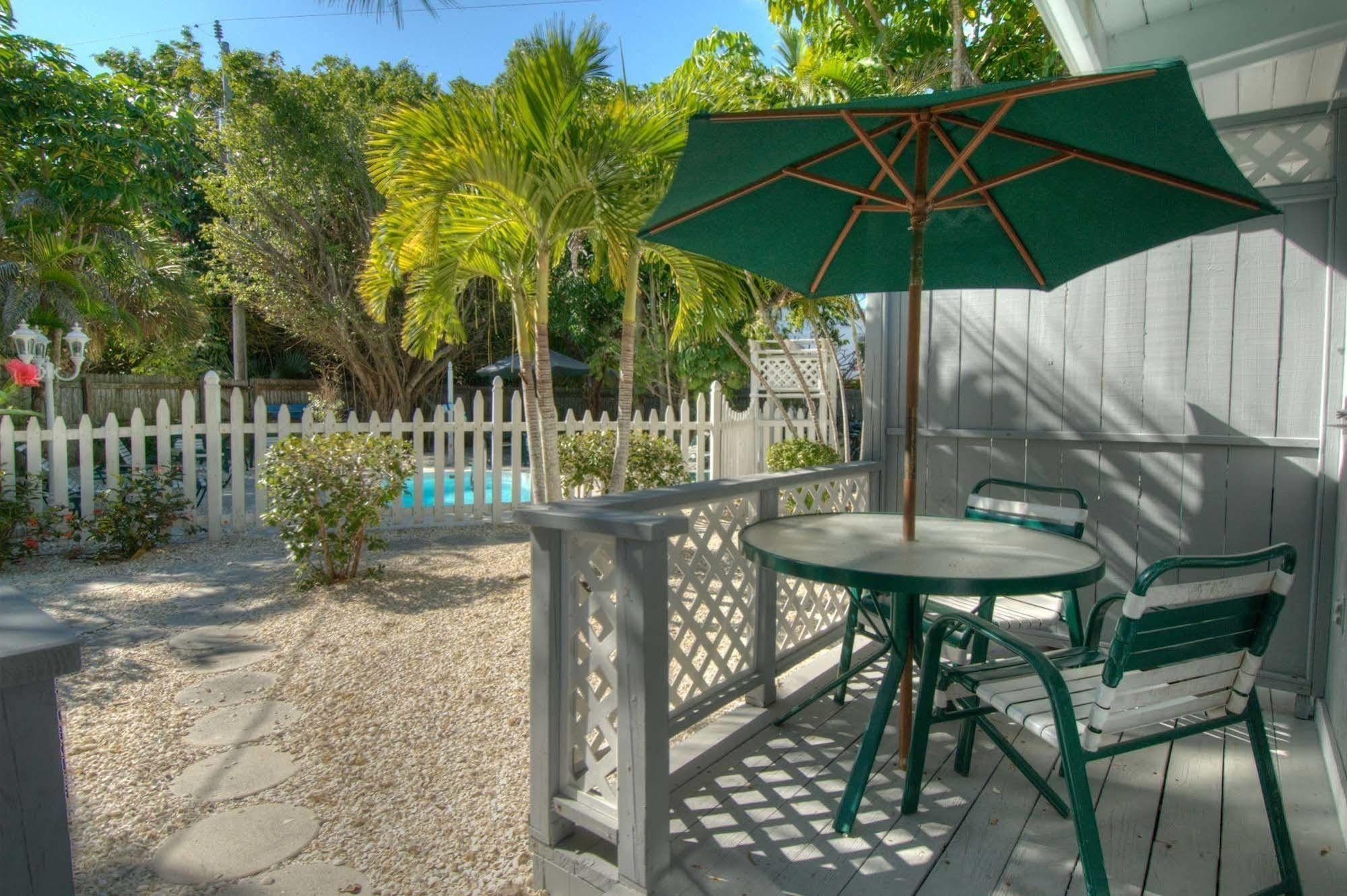 סאניבל Seahorse Cottages - Adults Only מראה חיצוני תמונה